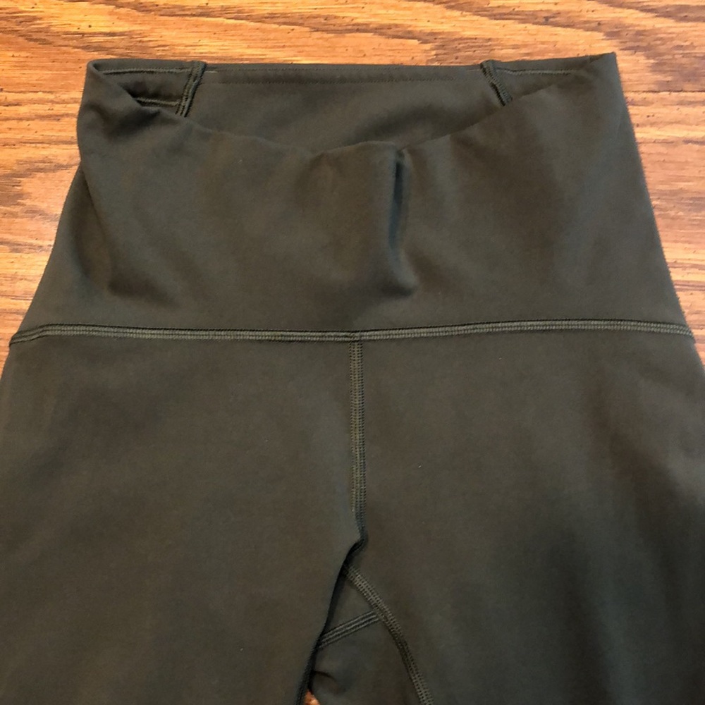 Lululemon Train Times 7/8 Pant Dark Olive - Picture 5 of 16